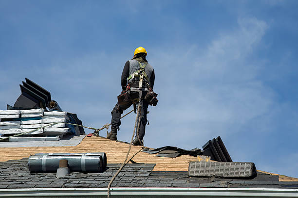 Professional Gutter Installation technician working in Freeland, PA